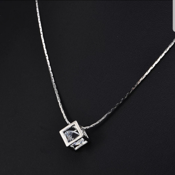 Jewelry - Magic cube and cone dazzling Crystal necklace!!!